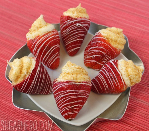 cheesecake-struffed-strawberries