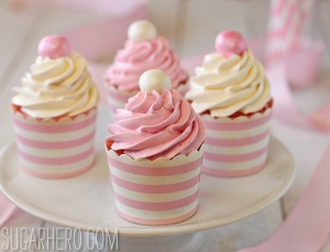 strawberry-cupcakes-2_thumb.jpg
