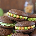 Mint Chocolate Chip Whoopie Pies