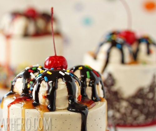 Mini Banana Split Cakes Sugarhero