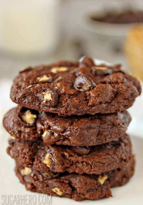 Gooey Chocolate Peanut Butter Cup Cookies | SugarHero.com