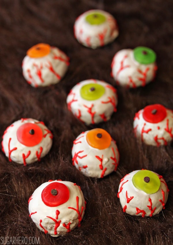 Doughnut Hole Monster Eyeballs | SugarHero.com