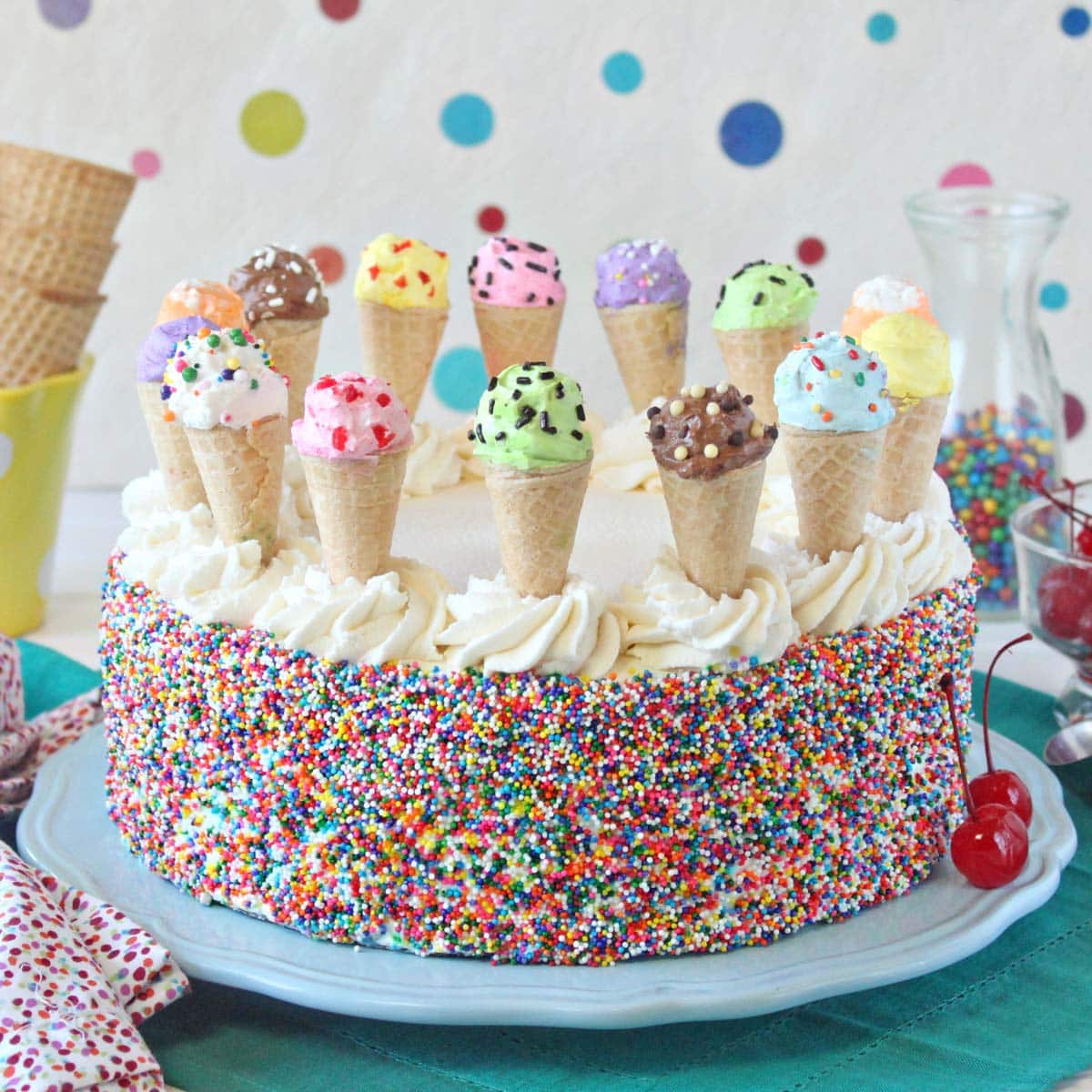 Ice Cream Sundae Cake - SugarHero