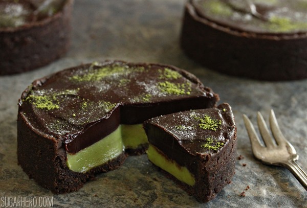Matcha Chocolate Tarts | From SugarHero.com