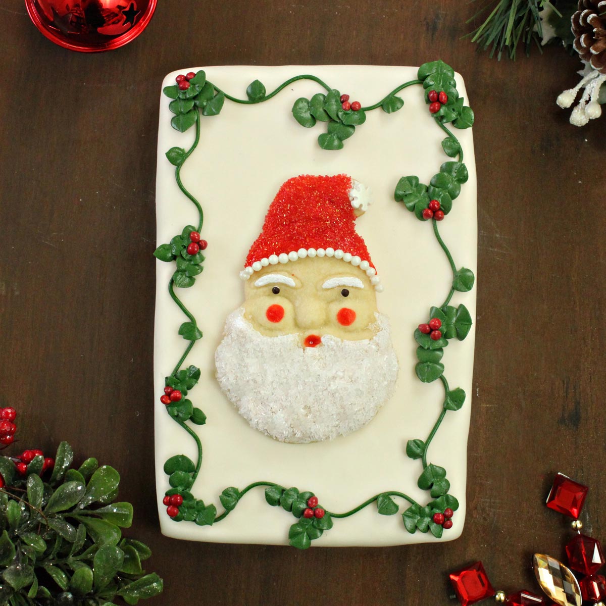 A Santa Vintage Christmas Card Cake.