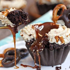 Chocolate-Dipped Pretzel Cupcakes | From SugarHero.com