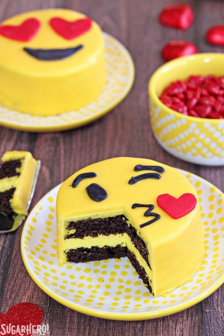 Emoji Mini Cakes SugarHero