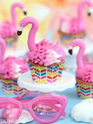 cropped-flamingo-cupcakes-5.jpg