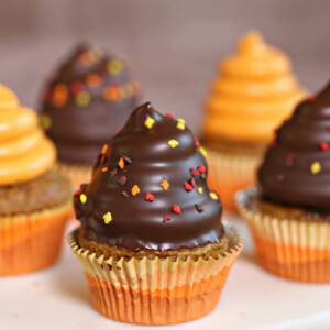 Pumpkin Spice Hi-Hat Cupcakes | From SugarHero.com