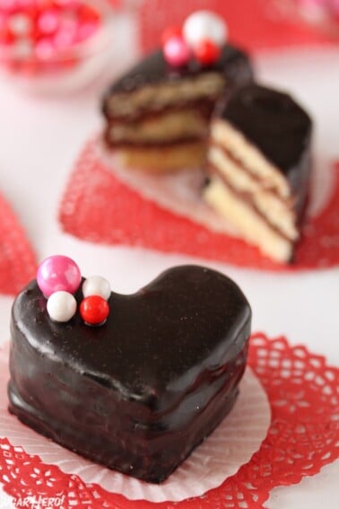 Close up of a Nutella Pound Cake Petit Four.