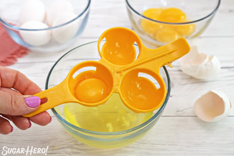 Separating eggs using a yellow egg separating tool