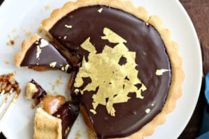 Photo of Baileys Chocolate Caramel Tarts with text overlay for Pinterest