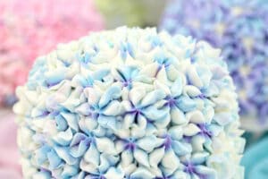 Picture of Hydrangea Cakes with text overlay for Pinterest.