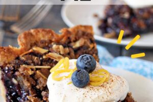 Pinterest collage showing close up of blueberry crumble pie with text overlay.