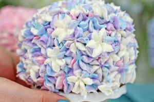 Photo of Hydrangea Cakes with text overlay for Pinterest.