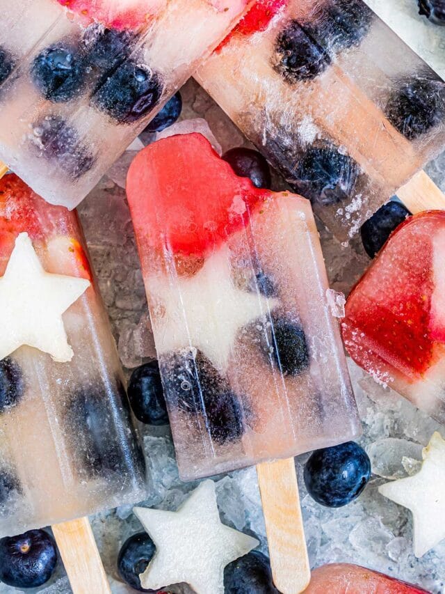 Patriotic Popsicles – a great Fourth of July dessert!