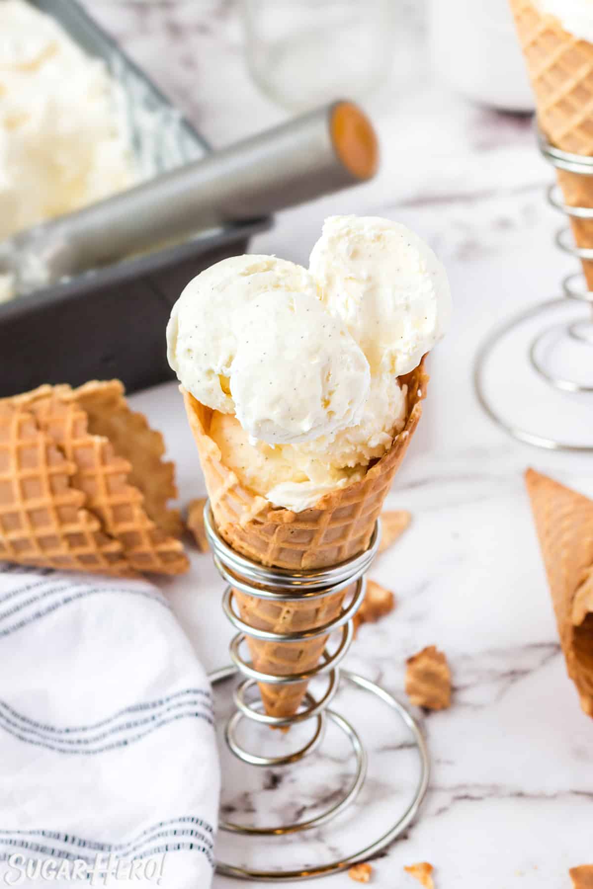 Easy Vanilla Ice Cream (Nochurn recipe!) SugarHero