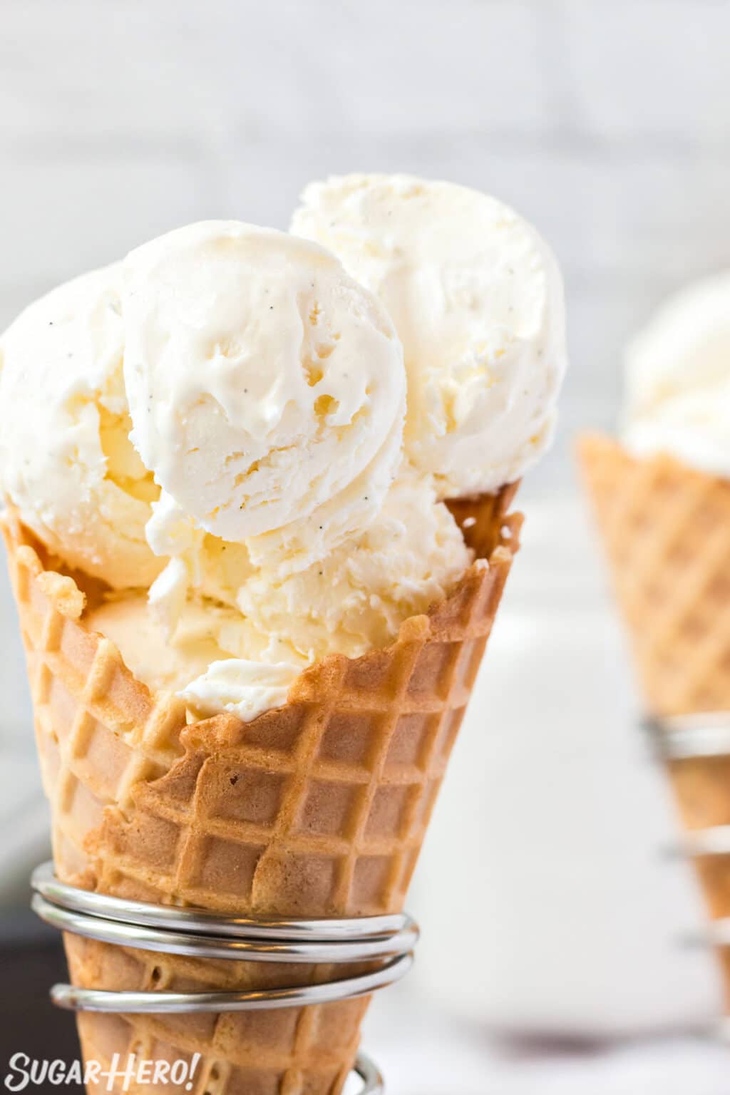Easy Vanilla Ice Cream (Nochurn recipe!) SugarHero