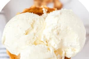 Photo of Easy Vanilla Ice Cream with text overlay for Pinterest.