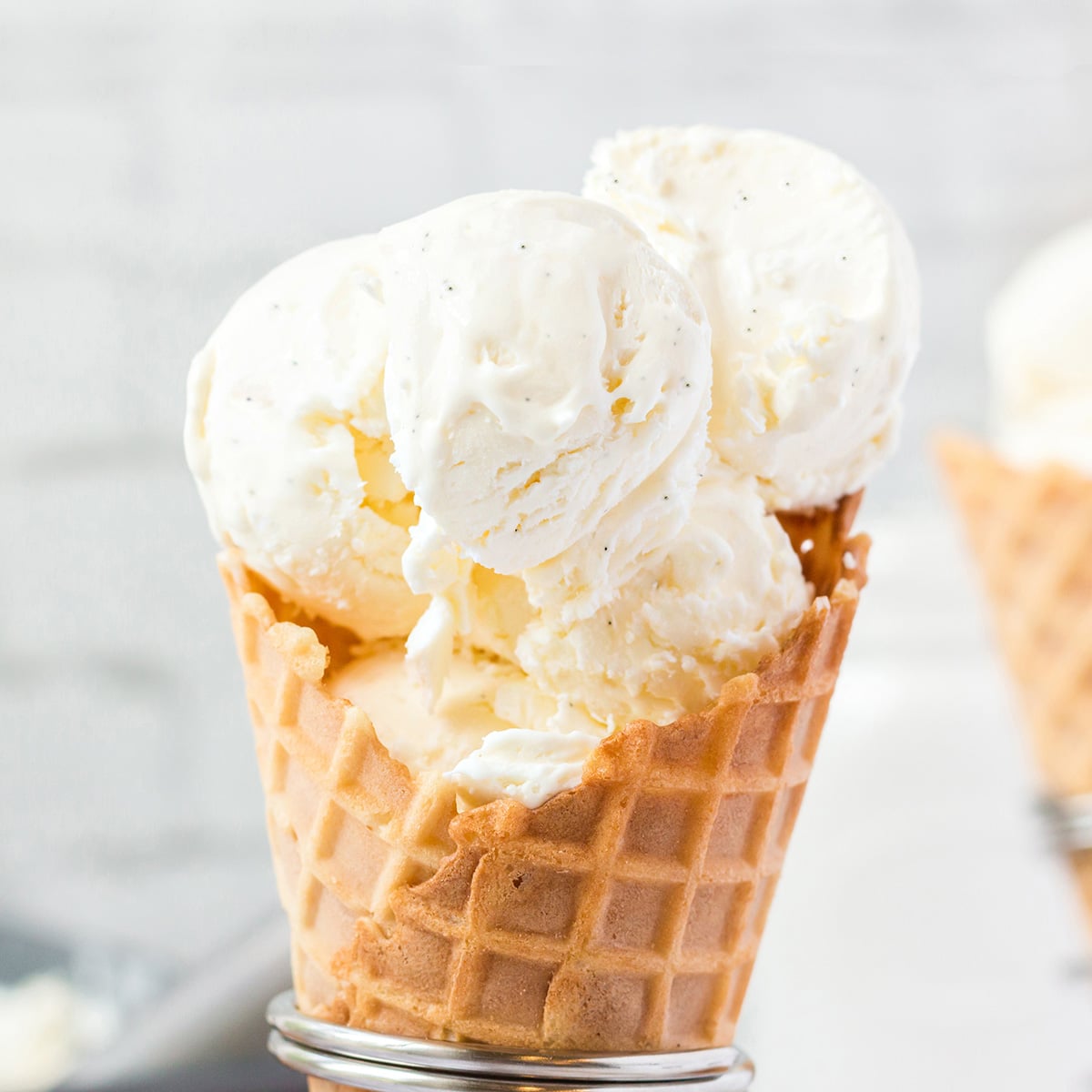 Homemade Vanilla Ice Cream (No Machine) - Passion For Baking