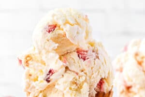 1 photo of No-Churn Strawberry Shortcake Ice Cream with text overlay for Pinterest.