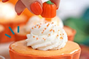 1 photo of Pumpkin Pie Mousse Cups with text overlay for Pinterest.