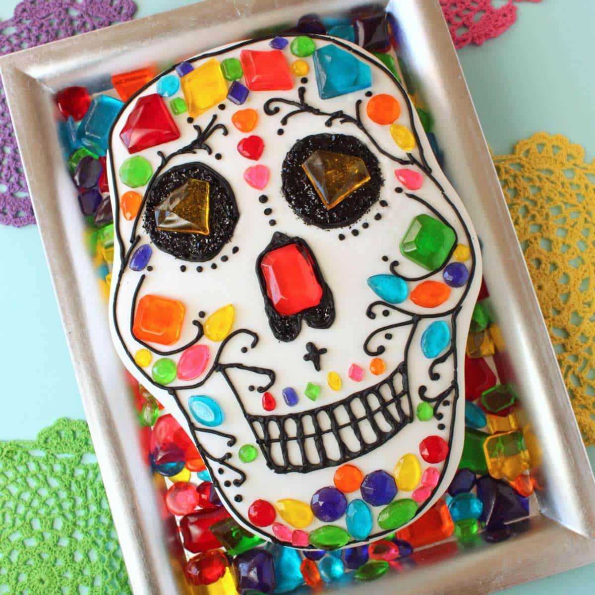 Skull Shaped Cake Tin. Make a Skull Shaped Cake for Halloween. Also Could  Be Used for a Day of the Dead Themed Celebration. 