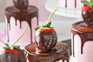 Photo of Chocolate-Covered Strawberry Cakes with text overlay for Pinterest.