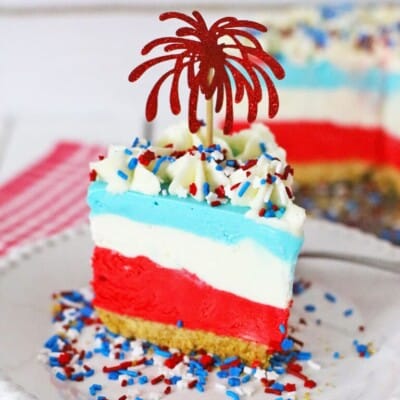 No-Bake 4th of July Cheesecake for the 4th of July Dessert Recipes and Ideas Round Up.