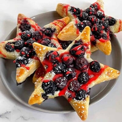 Blueberry Puff Pastry Stars for the 4th of July Dessert Recipes and Ideas Round Up.