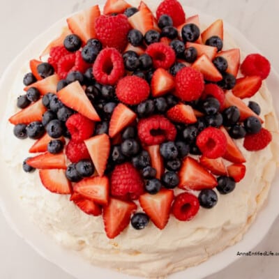 Red, White and Blue Pavlova for the 4th of July Dessert Recipes and Ideas Round Up.