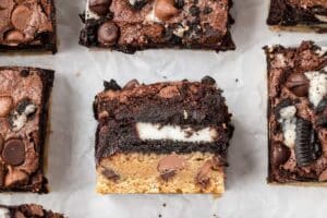 Picture of Oreo Brookies with text overlay for Pinterest.